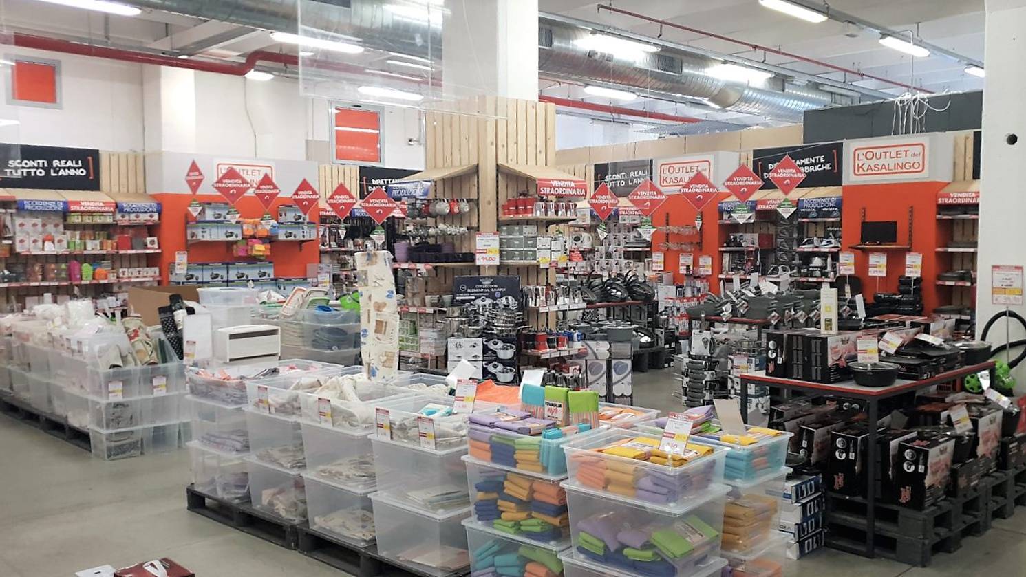 outlet-del-Kasalingo-crotone-4